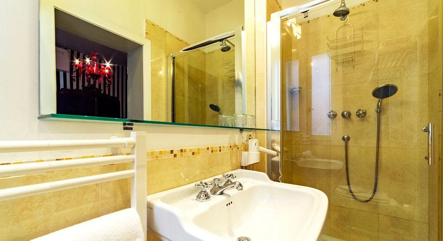 Hotel Giorgione — Bathroom