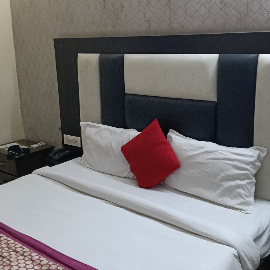 Hotel Global Inn A Unit By Quality Inn — Guest room