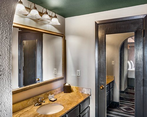 Hotel Glorieta — Bathroom