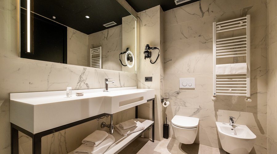 Hotel Golden Milano — Bathroom