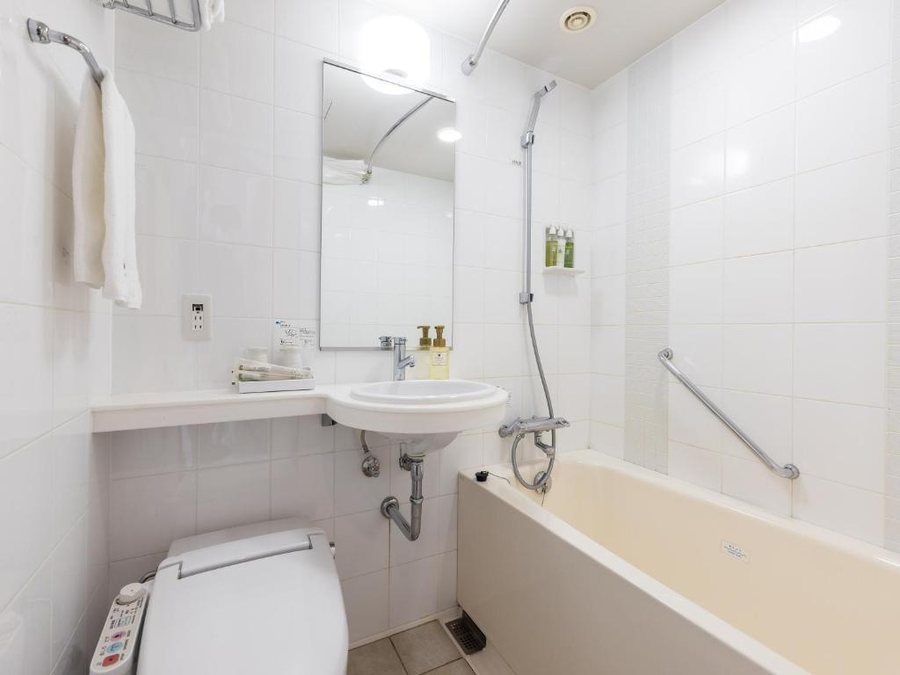 Hotel Gracery Tamachi — Bathroom