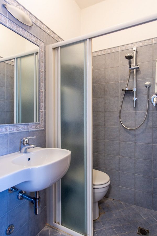 Hotel Grado — Bathroom