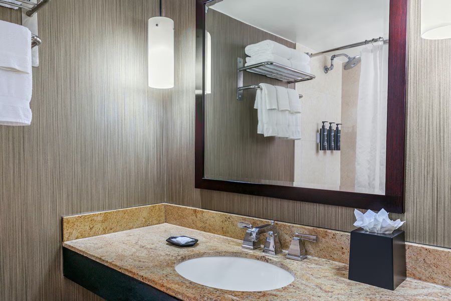 Hotel Granada a Member of Design Hotels — Bathroom