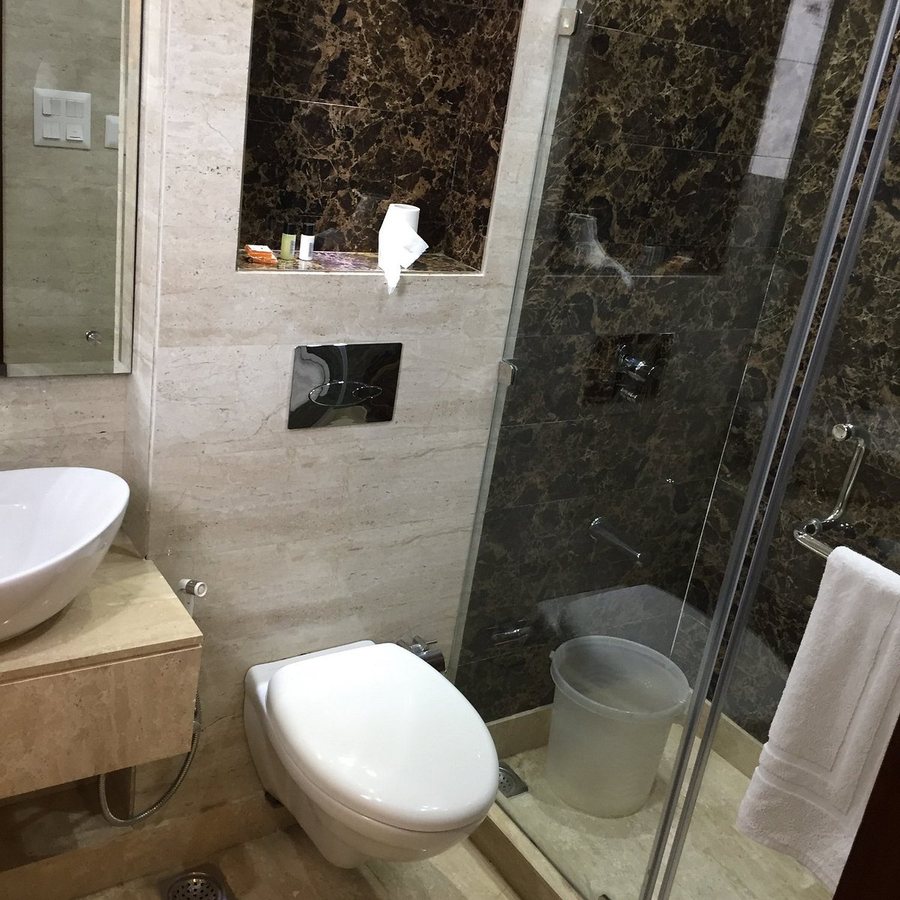 Hotel Grand FFOUR — Bathroom