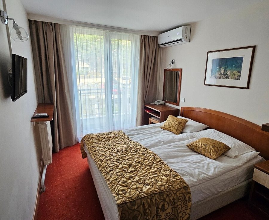 Hotel Granit — Guest room