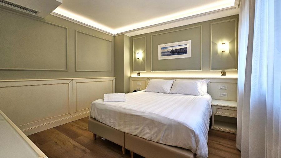 Hotel Guerrini — Guest room