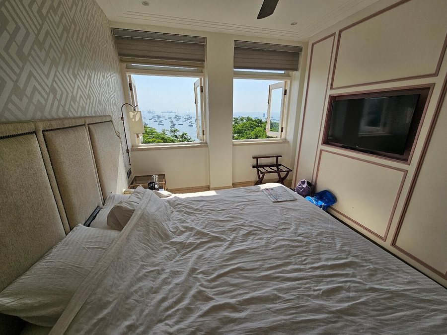 Hotel Harbour View — Guest room