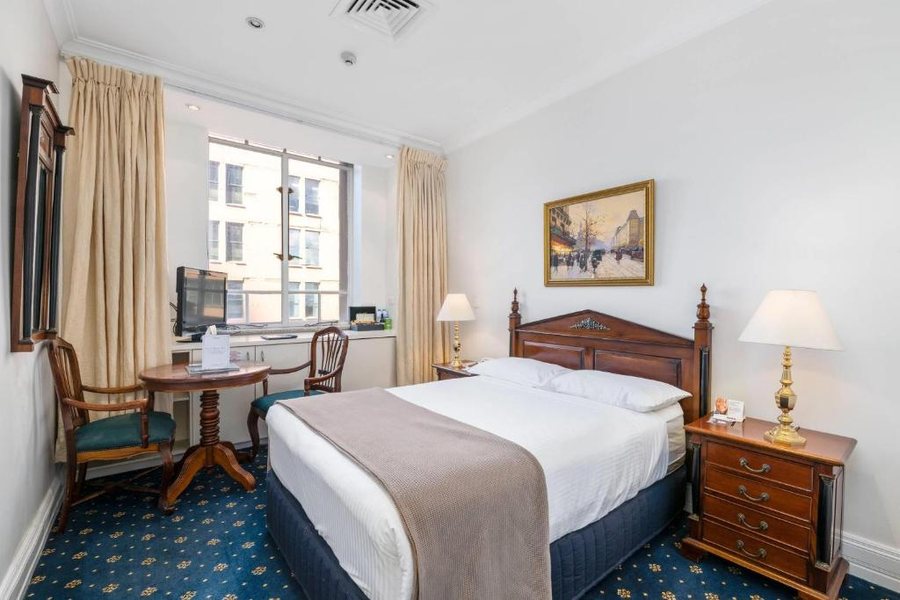 Hotel Harry An Ascend Collection Hotel — Guest room
