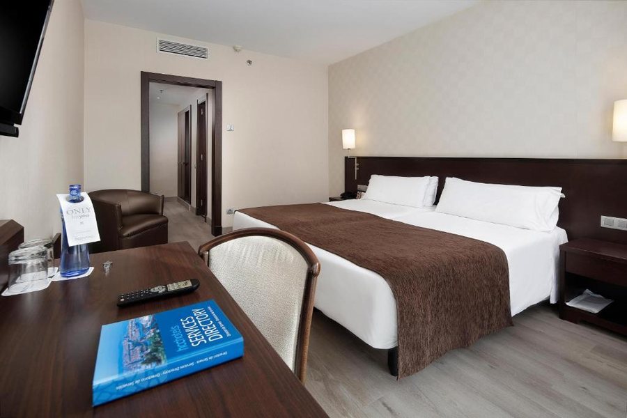 Hotel HCC Regente Barcelona Catalonia — Guest room