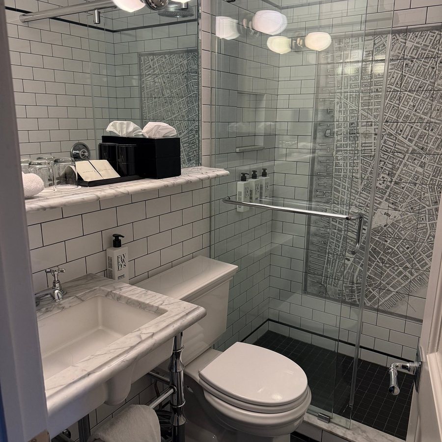 Hotel Hendricks New York City New York — Bathroom