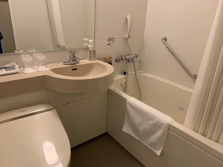 Hotel Hokke Club Kyoto — Bathroom