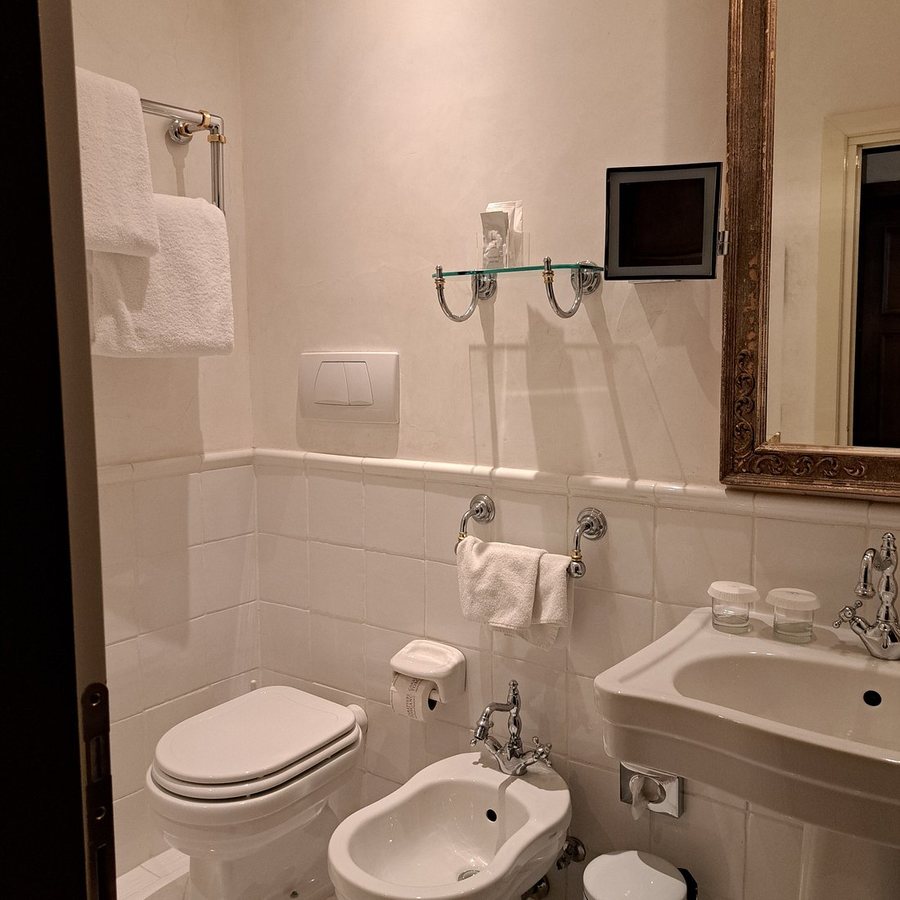 Hotel Il Bargellino — Bathroom