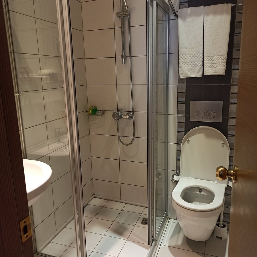 Hotel Ilkay Istanbul — Bathroom
