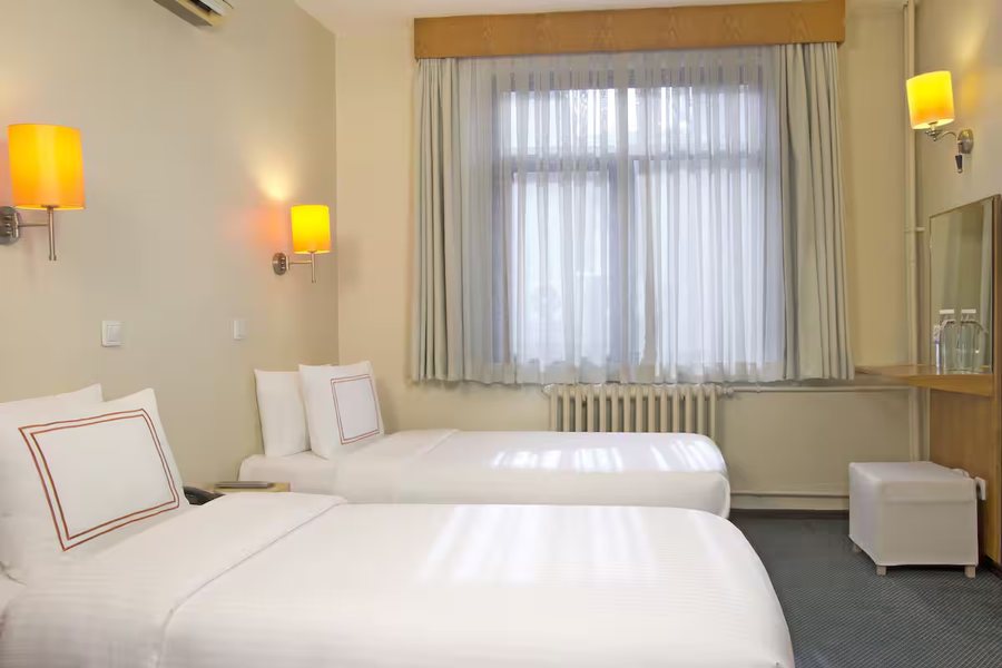 Hotel Ilkay Istanbul — Guest room