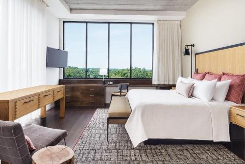 Hotel Indigo Athens Downtown Univ Area By IHG Athens Georgia — Guest room