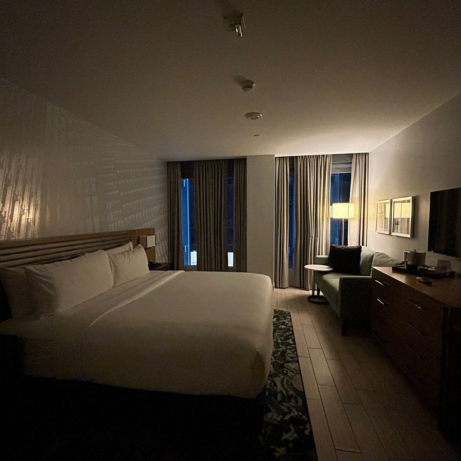 Hotel Indigo Atlanta Downtown by IHG — Guest room