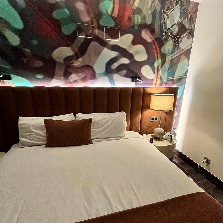 Hotel Indigo Barcelona Plaza Catalunya By IHG Barcelona Catalonia — Guest room