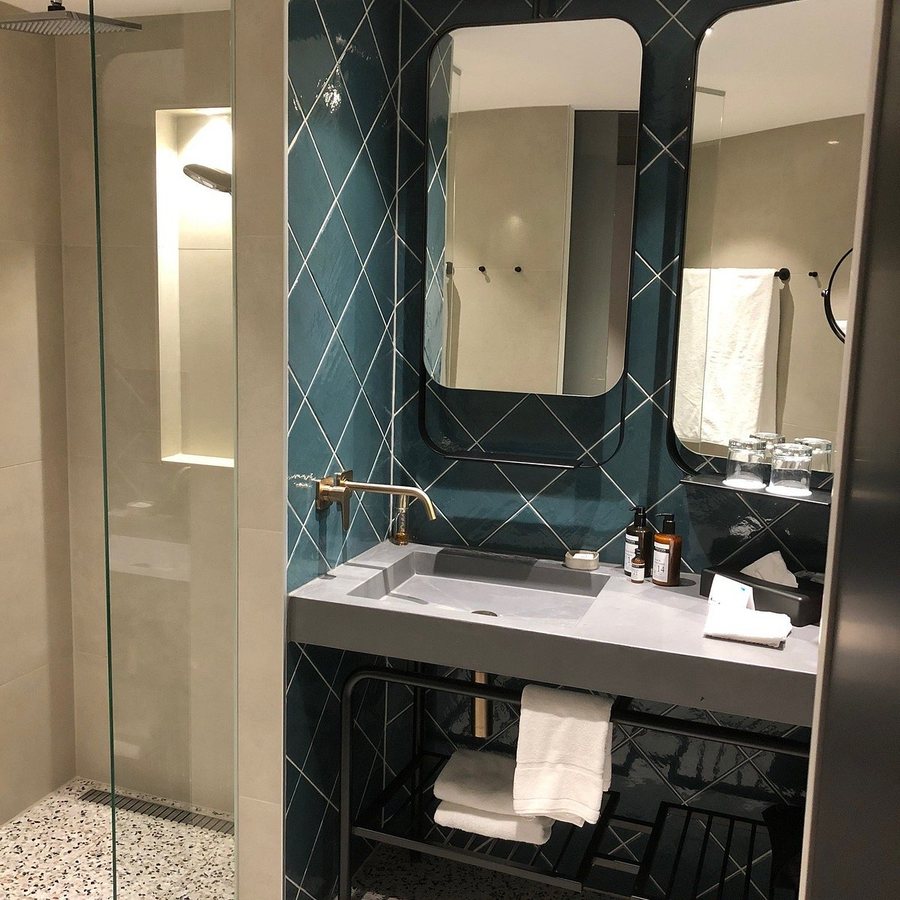 Hotel Indigo Berlin Ku damm By IHG — Bathroom