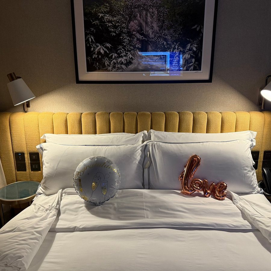 Hotel Indigo Hong Kong Island by IHG — Guest room