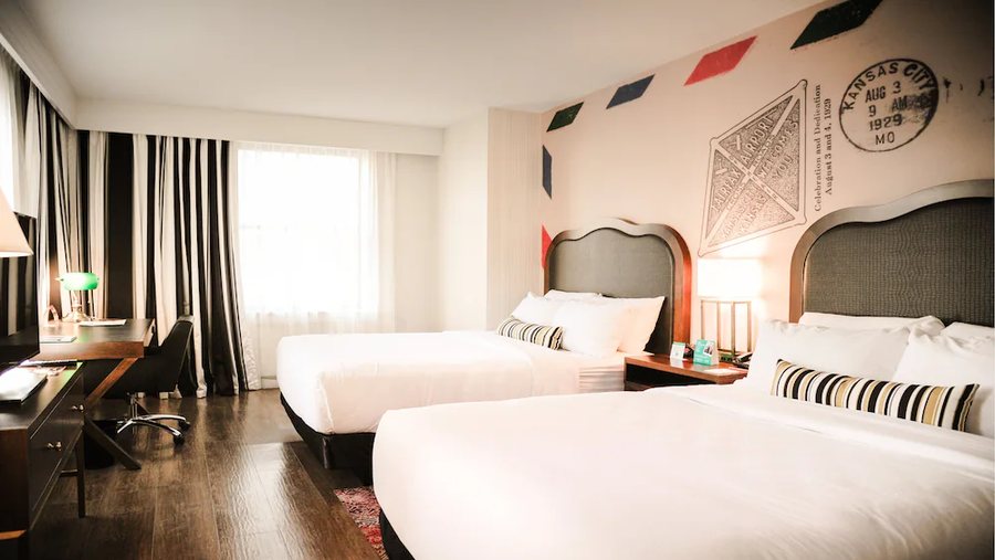 Hotel Indigo Kansas City Downtown By IHG — Guest room