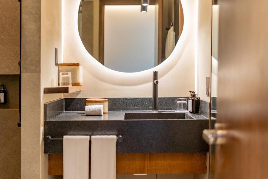 Hotel Indigo la Paz Puerta Cortes by IHG — Bathroom