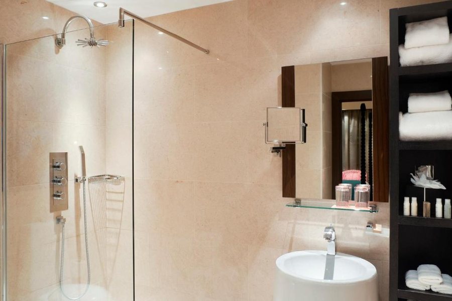 Hotel Indigo London Paddington by IHG — Bathroom