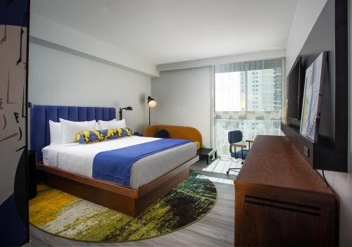 Hotel Indigo Miami Brickell by IHG Miami Florida — Guest room
