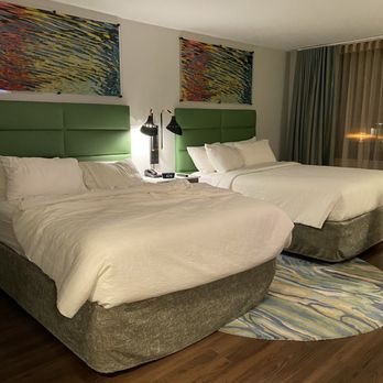 Hotel Indigo Rochester Mayo Clinic Area by IHG — Guest room