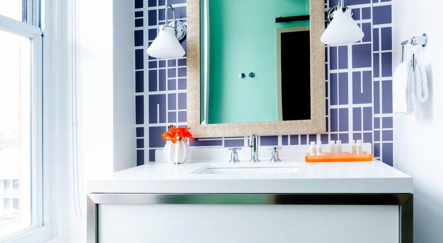 Hotel Indigo Savannah Historic District by IHG — Bathroom