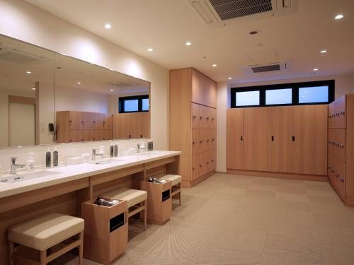 Hotel Intergate Kyoto Shijo Shinmachi — Bathroom
