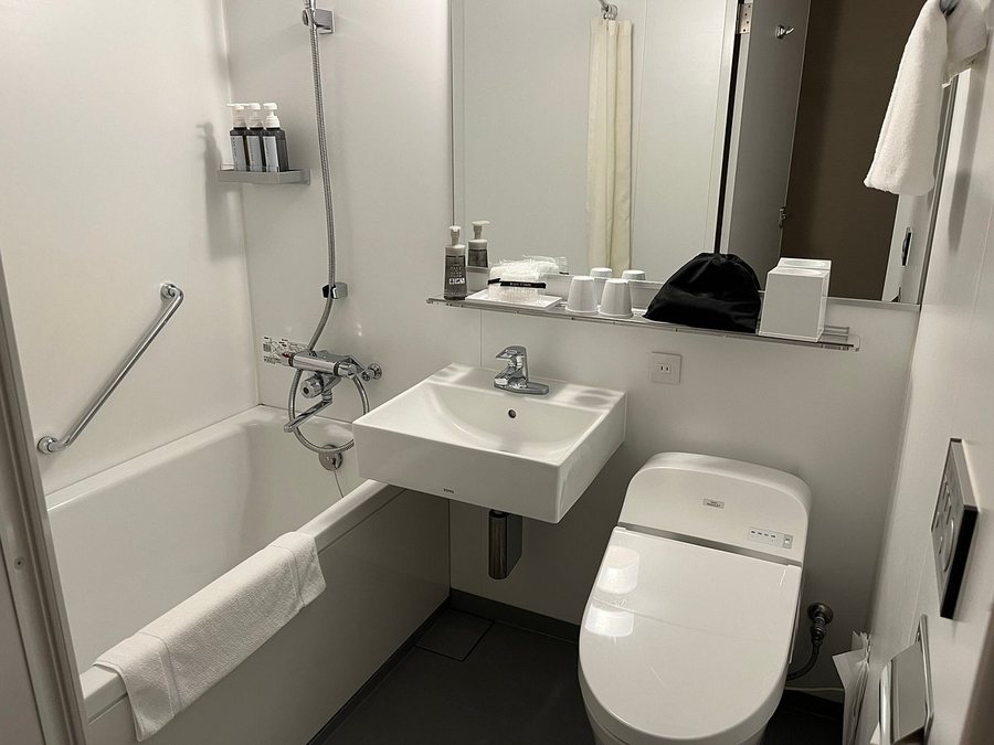 Hotel JAL City Haneda Tokyo — Bathroom