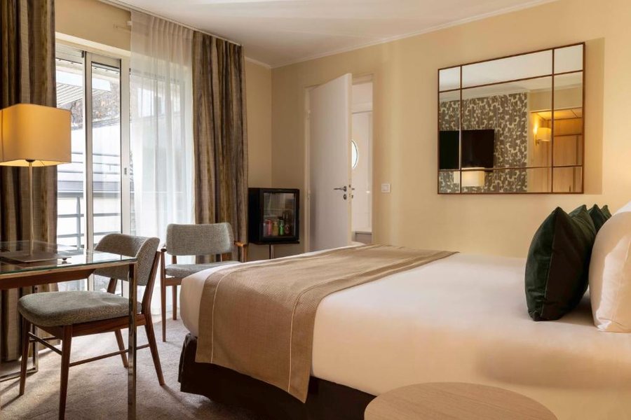 Hotel Jardins d Eiffel — Guest room