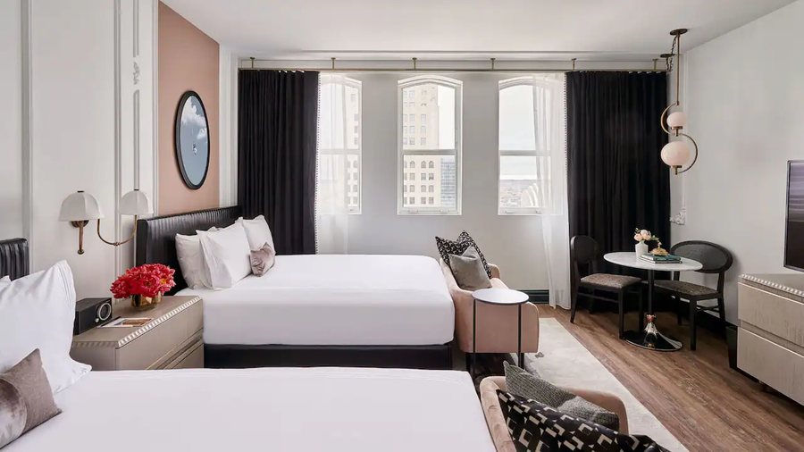 Hotel Kansas City — Guest room