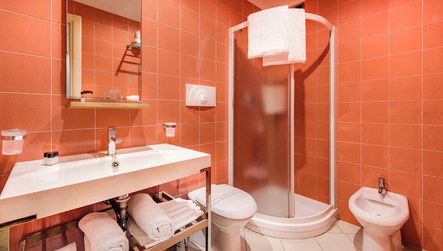 Hotel La Fortezza — Bathroom