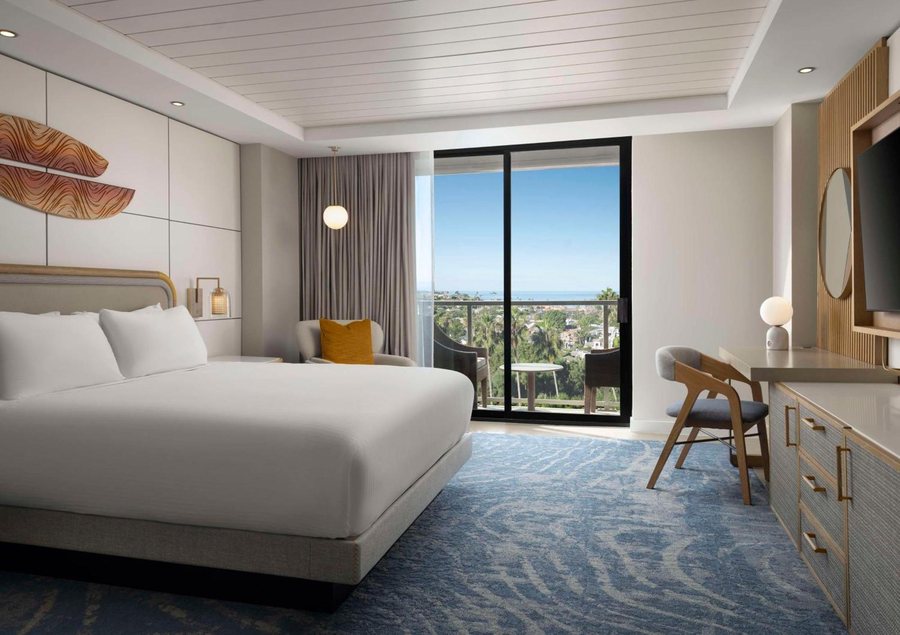 Hotel La Jolla Curio Collection By Hilton — Guest room