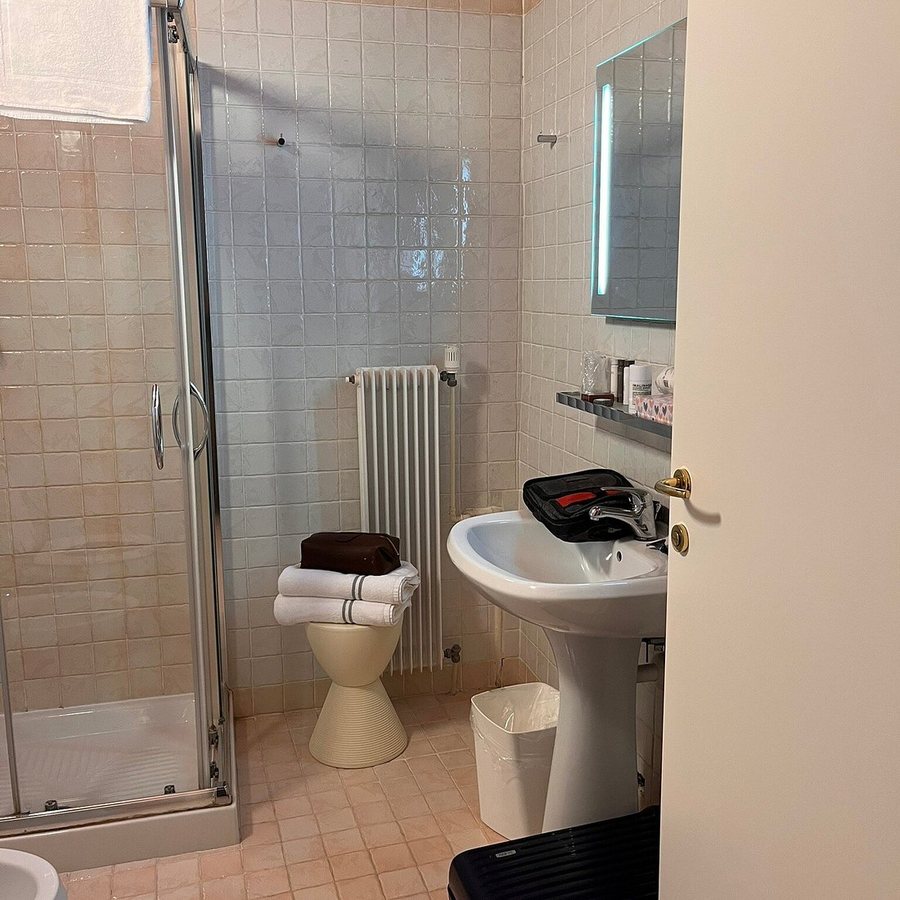 Hotel la Lepre Bianca — Bathroom