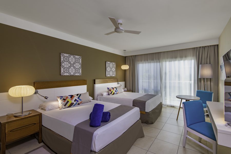Hotel La Marina Plaza Spa — Guest room