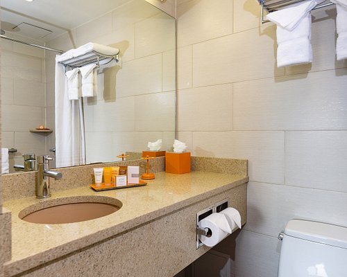 Hotel Le Jolie — Bathroom
