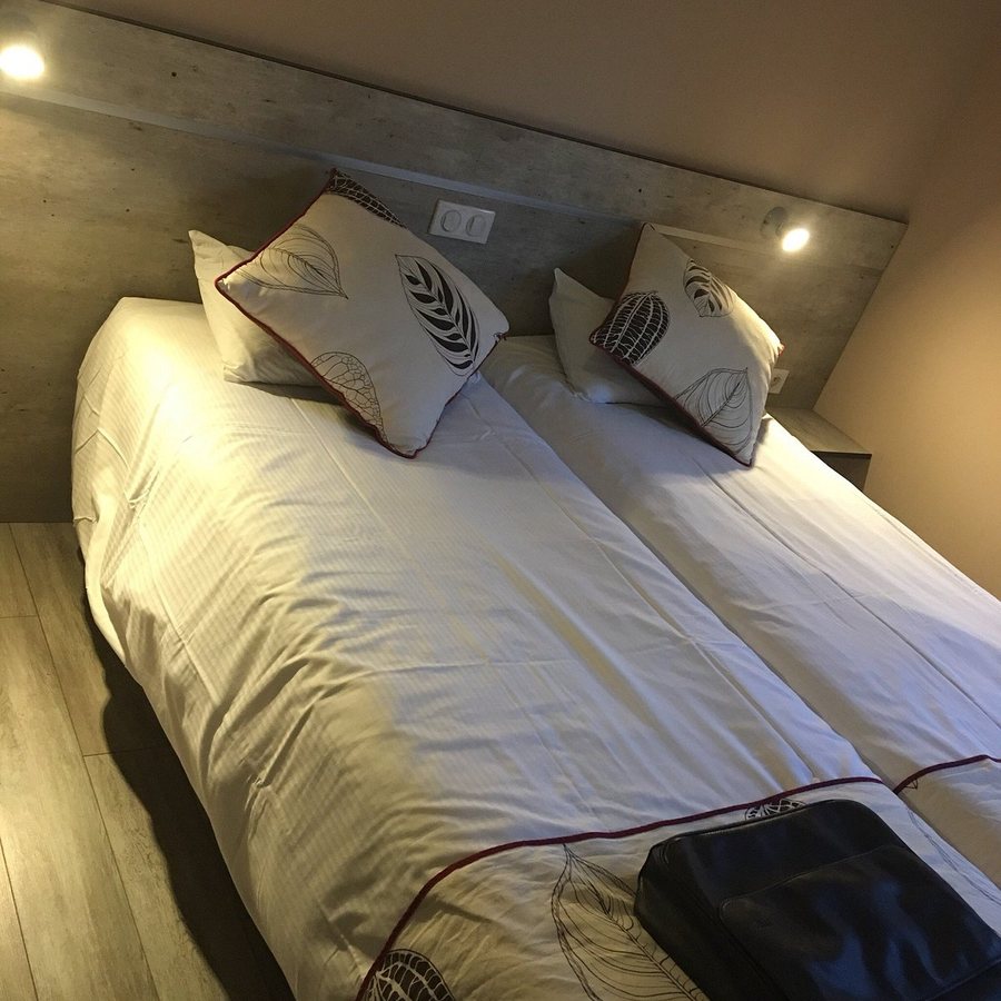 Hotel Les 2 Coteaux — Guest room