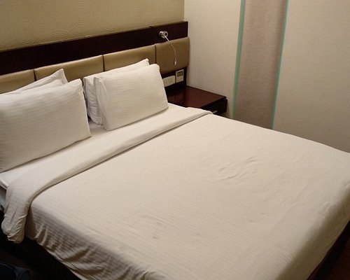 Hotel Livasa Inn — Guest room