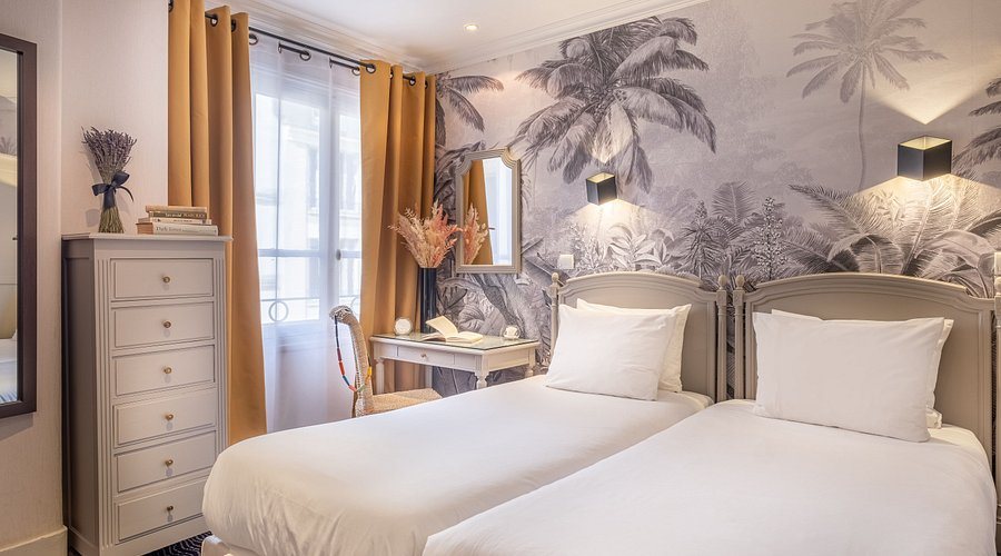 Hotel London Paris — Guest room