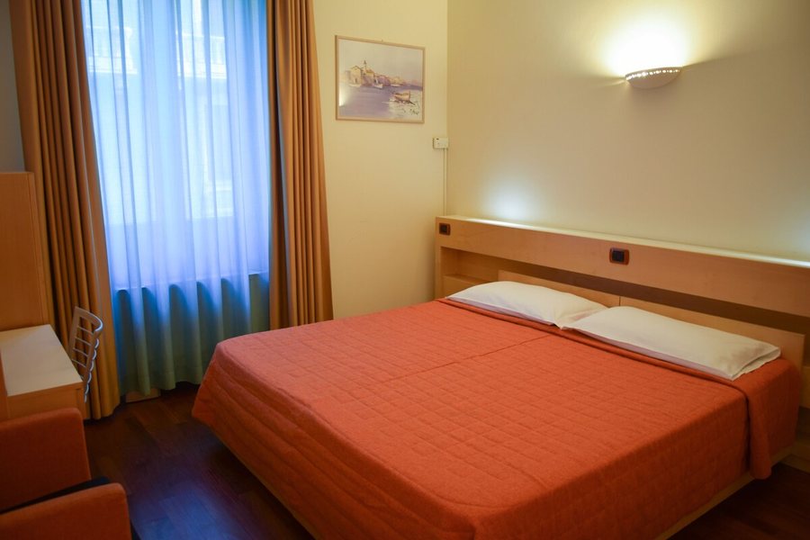 Hotel Losanna — Guest room
