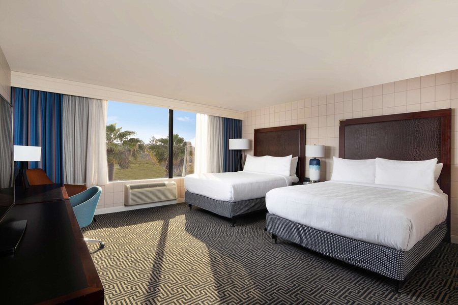 Hotel Lulu BW Premier Collection — Guest room