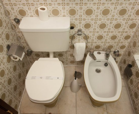 Hotel LX Rossio — Bathroom