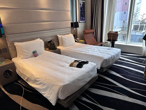 Hotel Madera Hollywood — Guest room