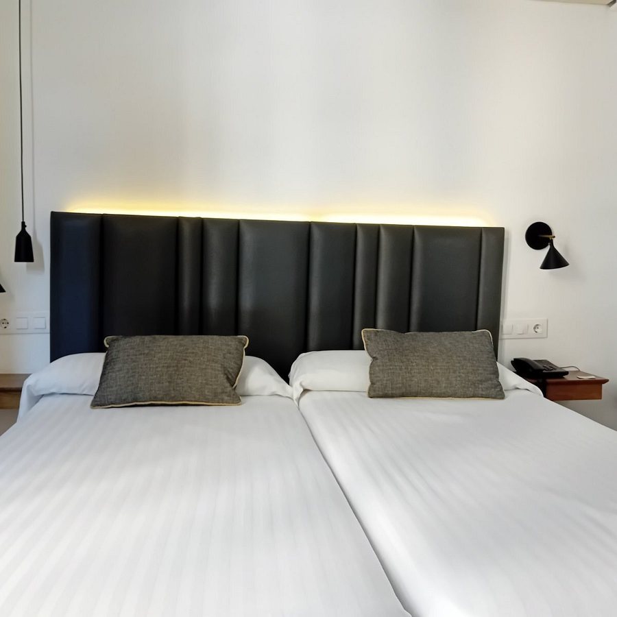 Hotel Madrisol — Guest room