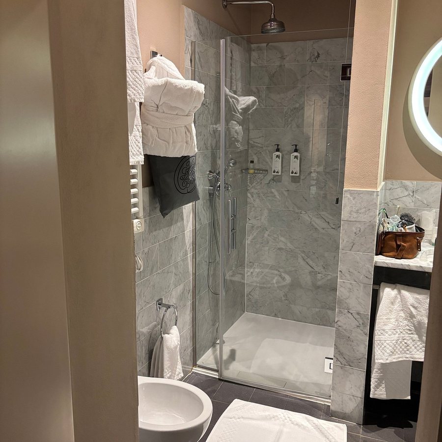 Hotel Maison Borella — Bathroom