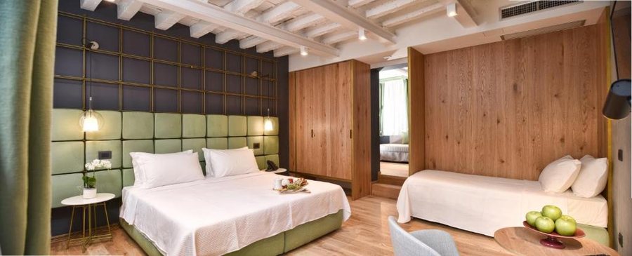 Hotel Maison Ducal — Guest room