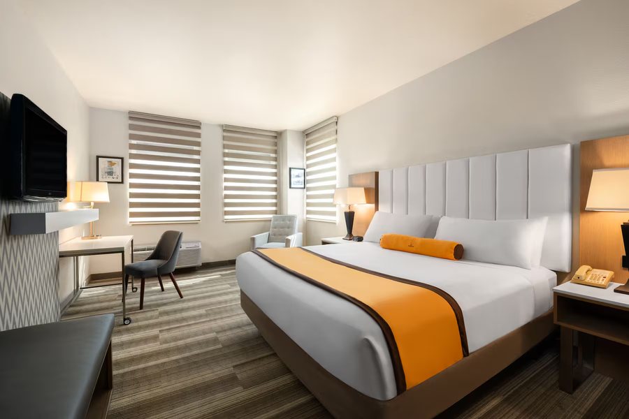 Hotel Marguerite Trademark Collection by Wyndham — Guest room