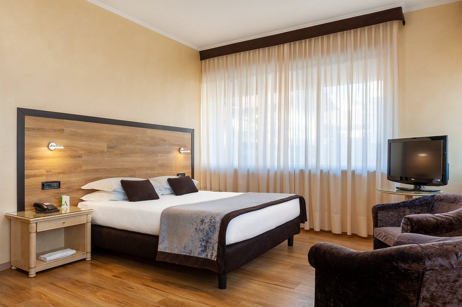 Hotel Marina — Guest room